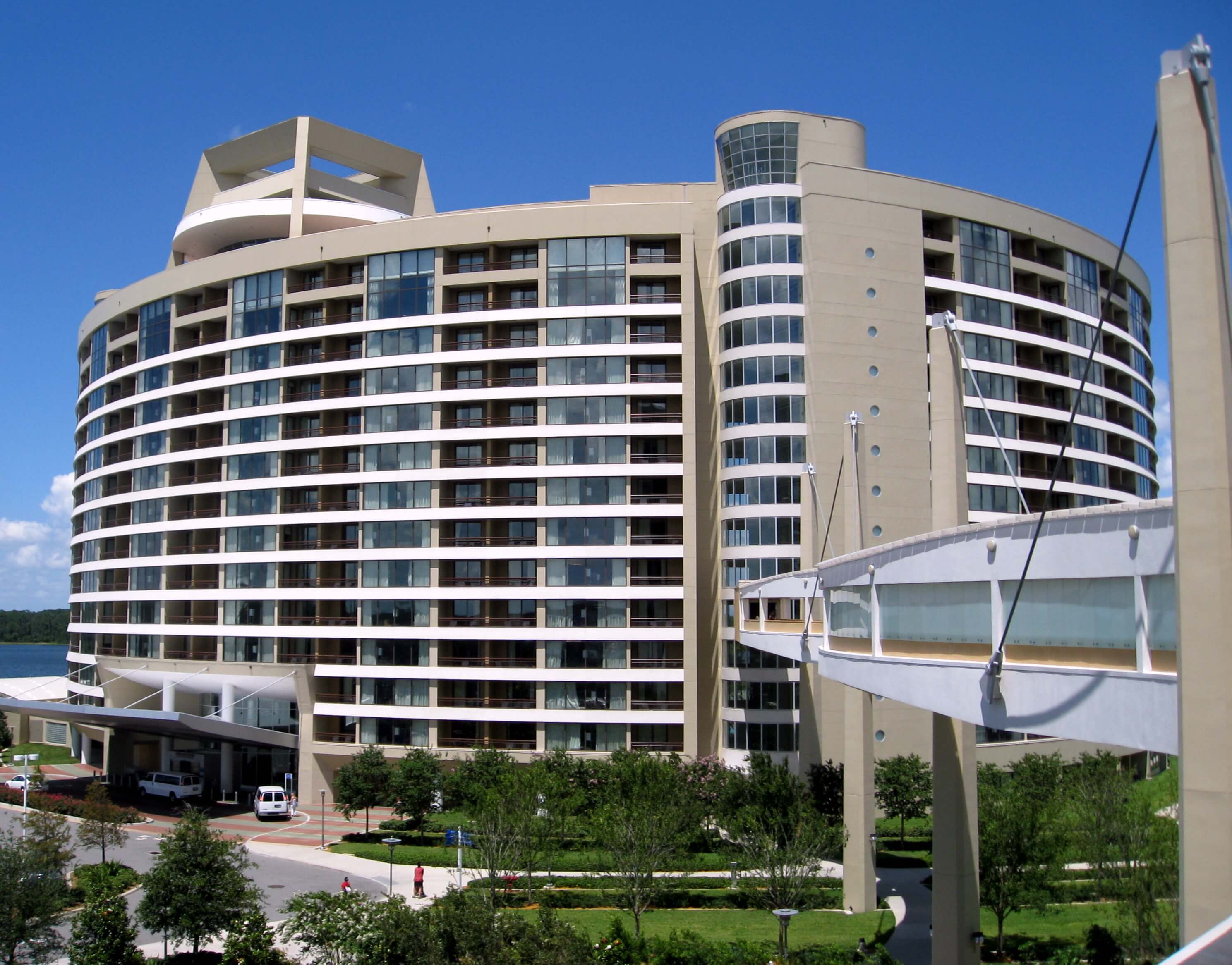 BLT Resort with Skybridge