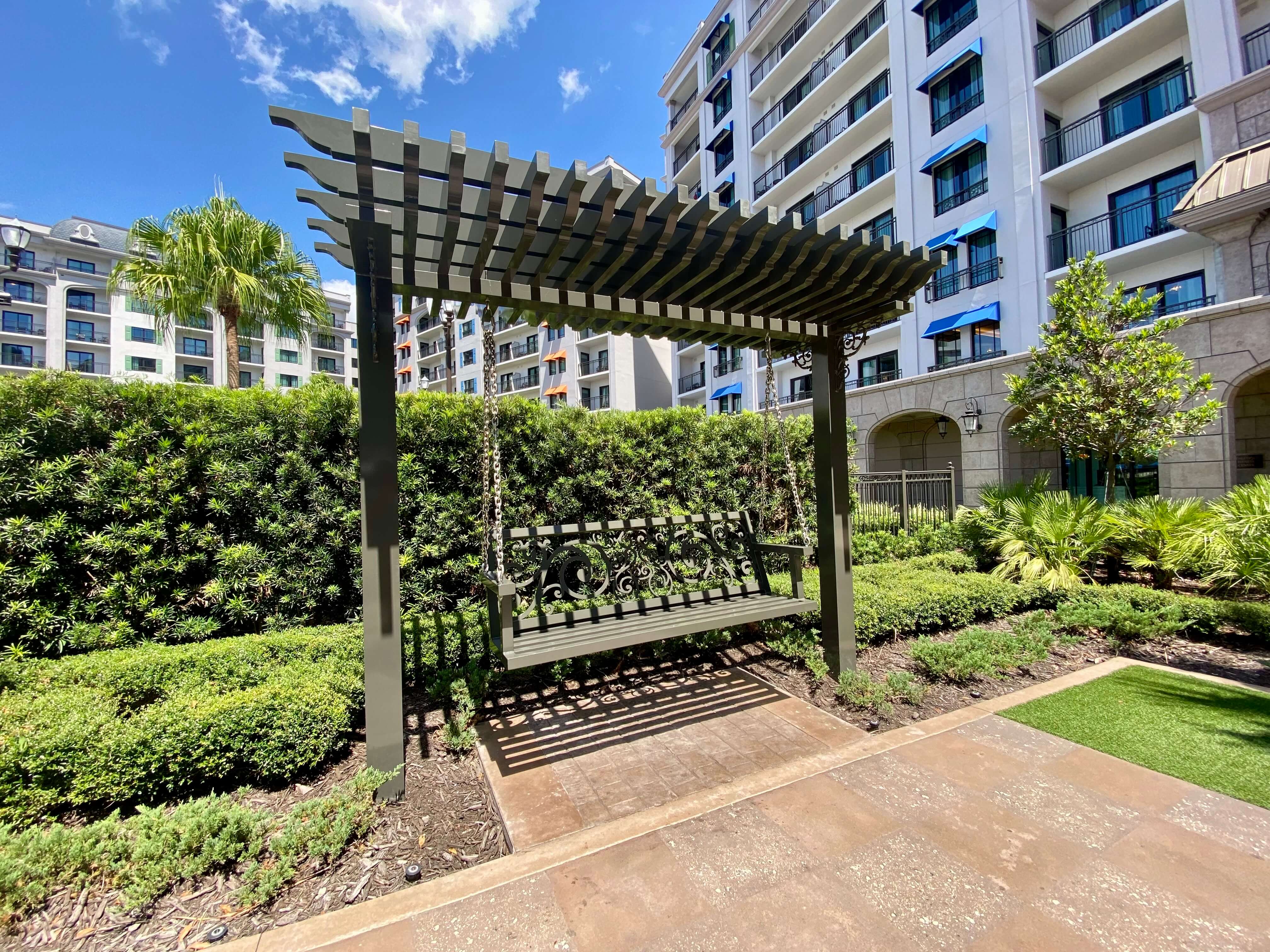 Riviera Resort Courtyard