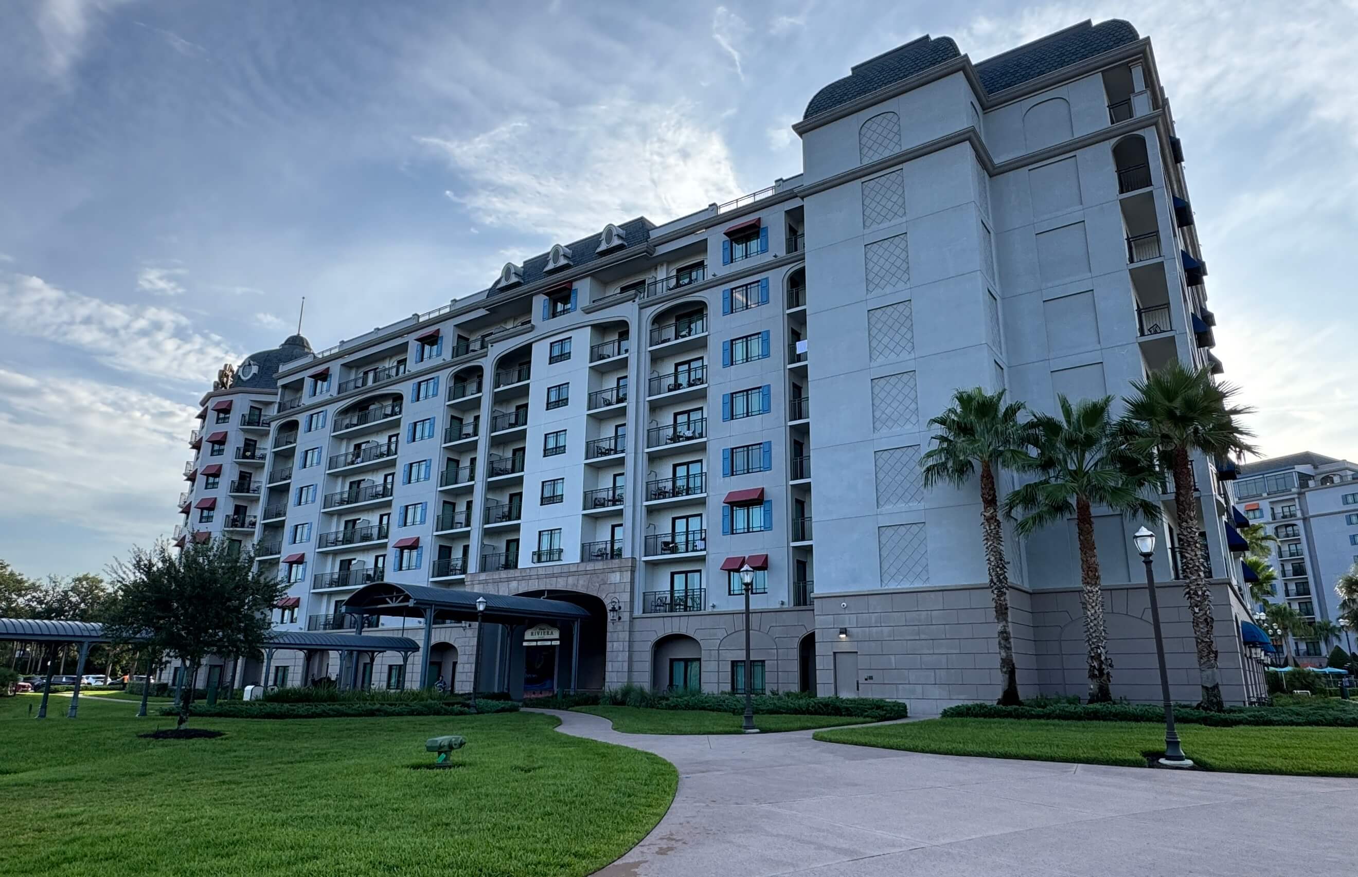 Riviera Exterior