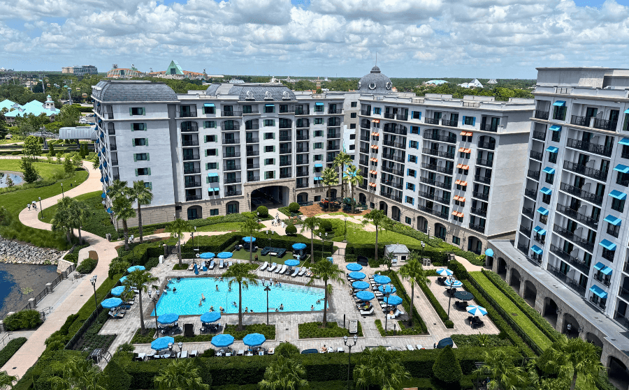 Riviera Resort