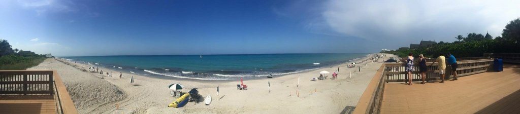 Calm beach views of Vero Beach
